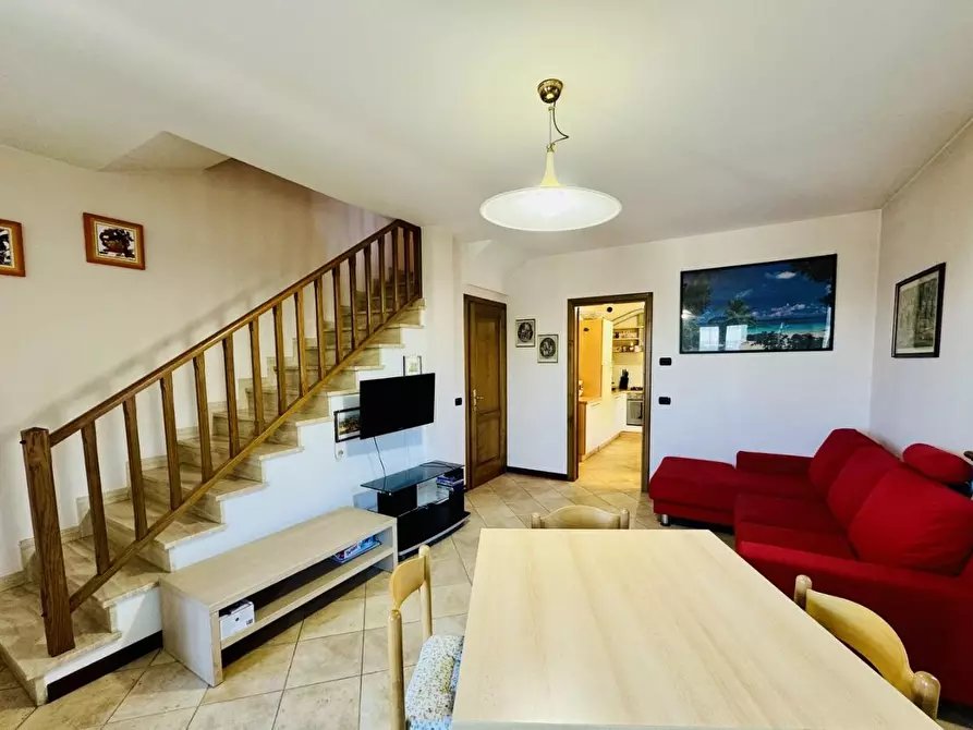 Immagine 3 di Casa semindipendente in vendita  a Camaiore