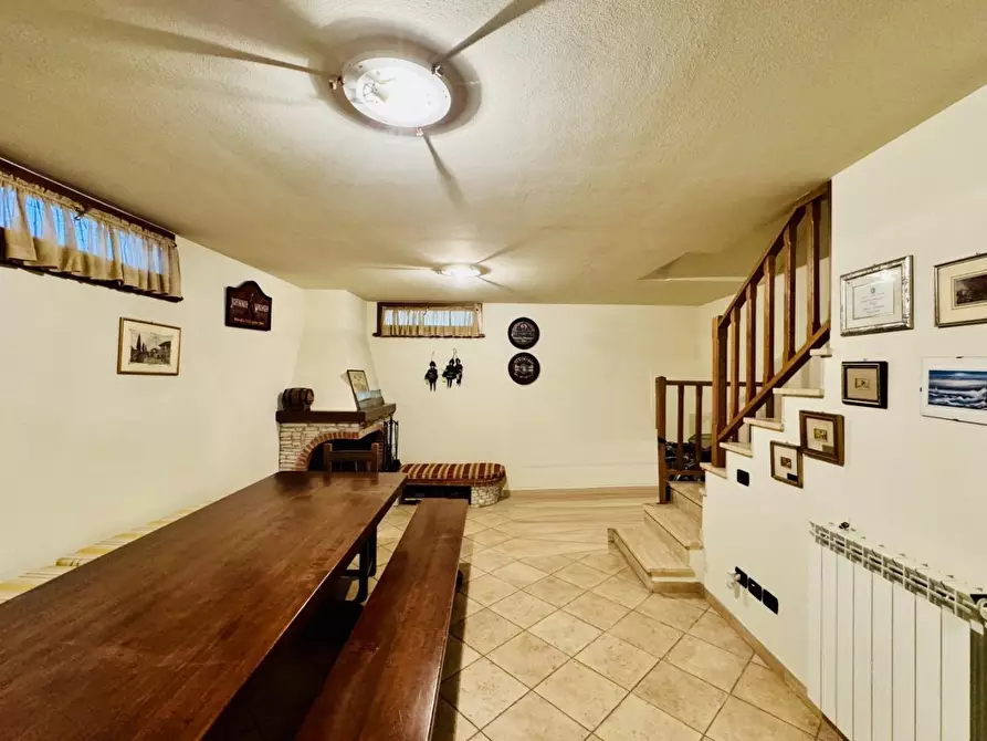 Immagine 21 di Casa semindipendente in vendita  a Camaiore