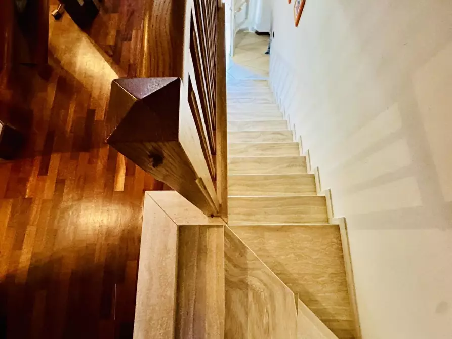 Immagine 46 di Casa semindipendente in vendita  a Camaiore