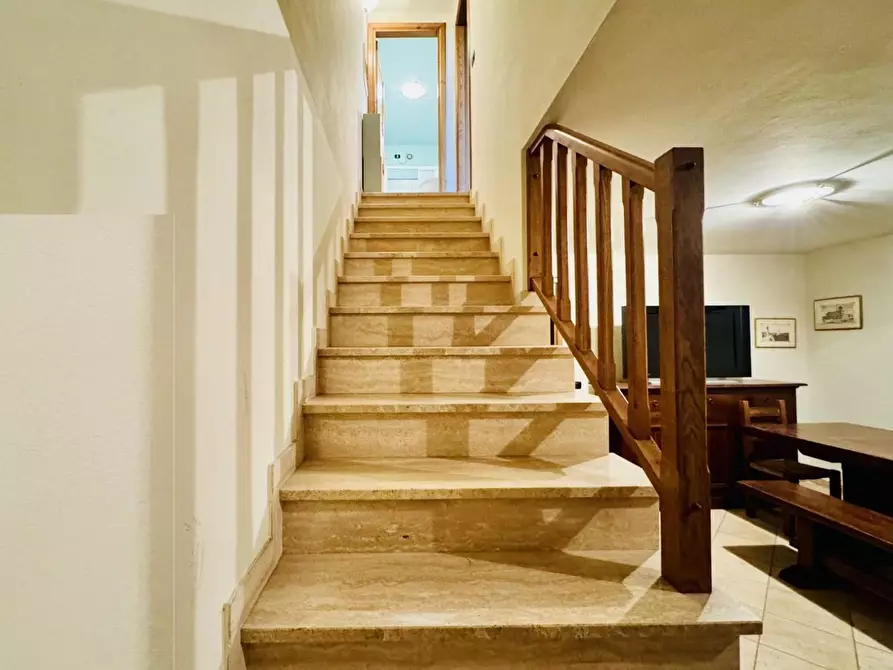 Immagine 22 di Casa semindipendente in vendita  a Camaiore