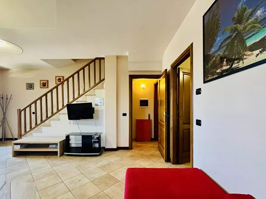 Immagine 10 di Casa semindipendente in vendita  a Camaiore