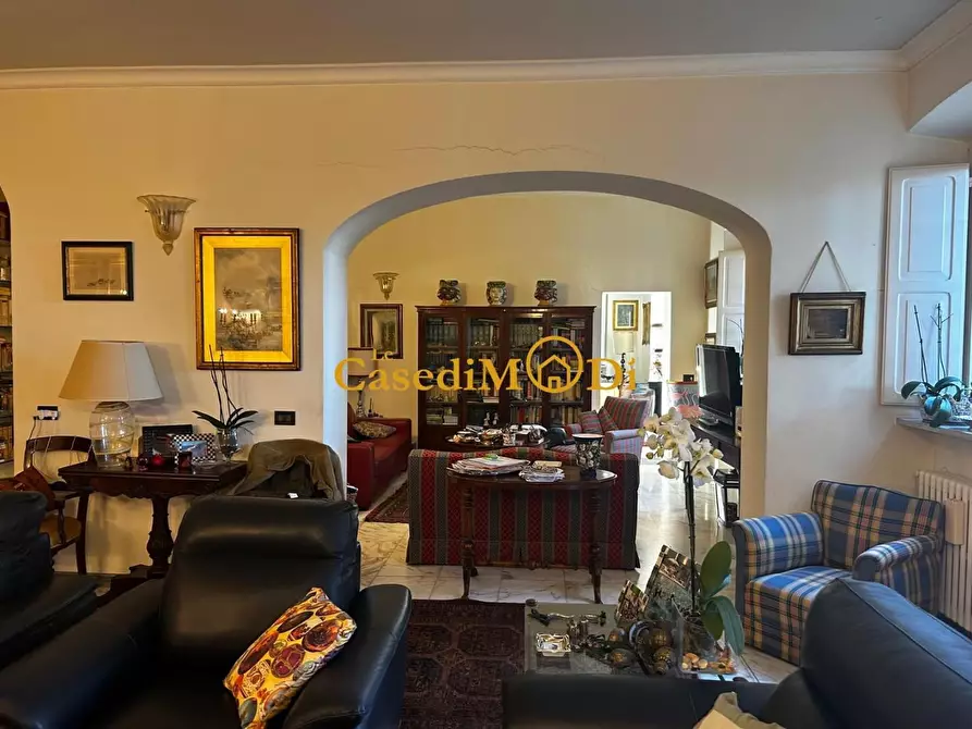 Immagine 49 di Porzione di casa in vendita  a Livorno