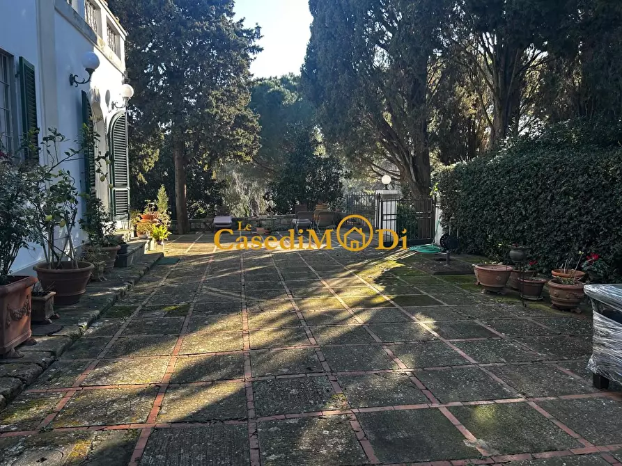 Immagine 59 di Porzione di casa in vendita  a Livorno