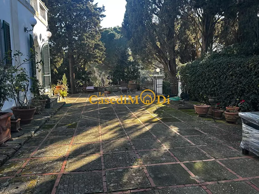 Immagine 58 di Porzione di casa in vendita  a Livorno