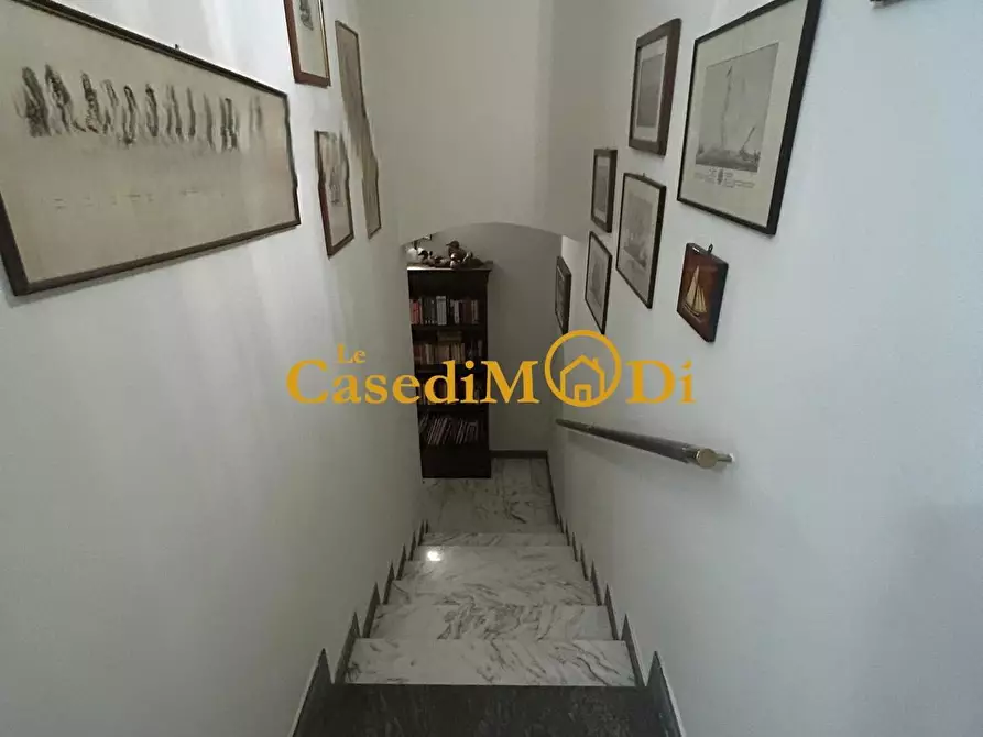 Immagine 21 di Porzione di casa in vendita  a Livorno