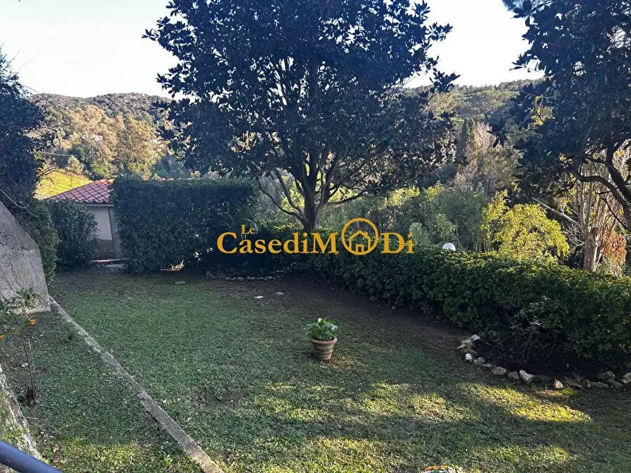 Immagine 63 di Porzione di casa in vendita  a Livorno