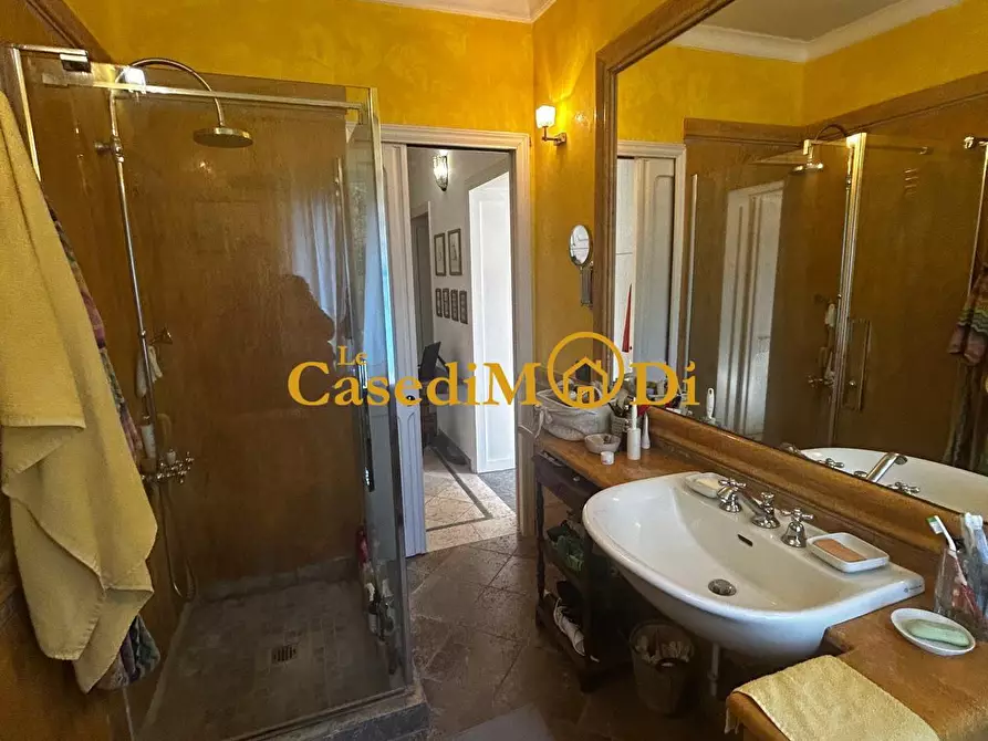 Immagine 29 di Porzione di casa in vendita  a Livorno