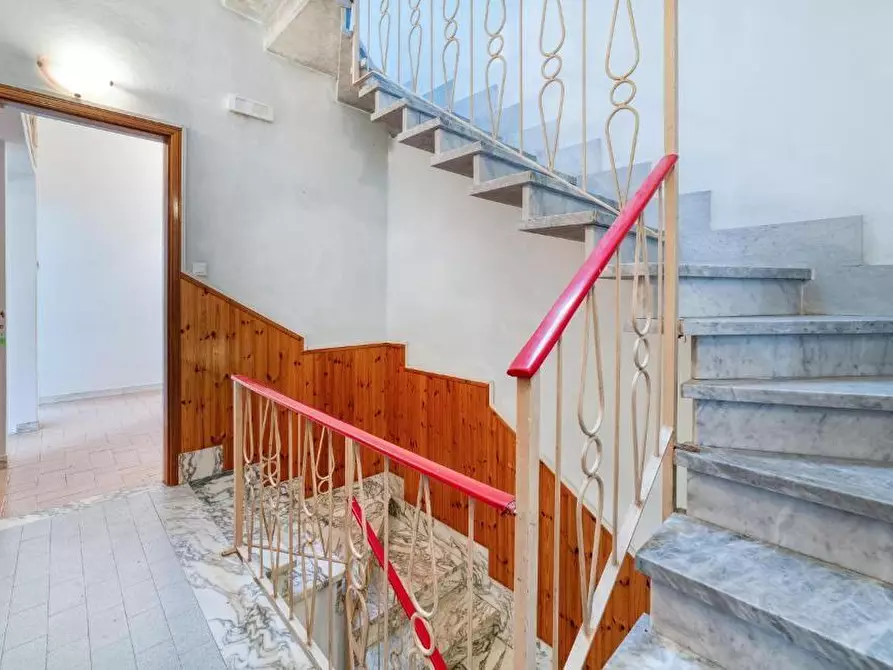 Immagine 8 di Appartamento in affitto  a Camaiore