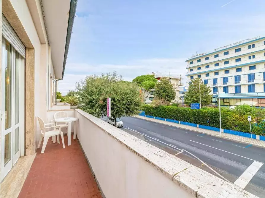 Immagine 3 di Appartamento in affitto  a Camaiore