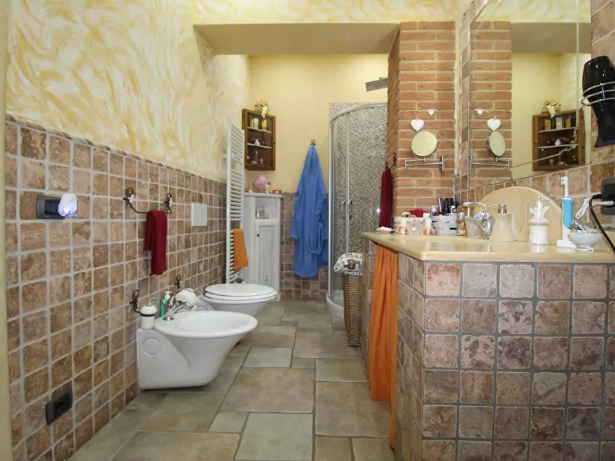 Immagine 21 di Casa indipendente in vendita  a Poggibonsi