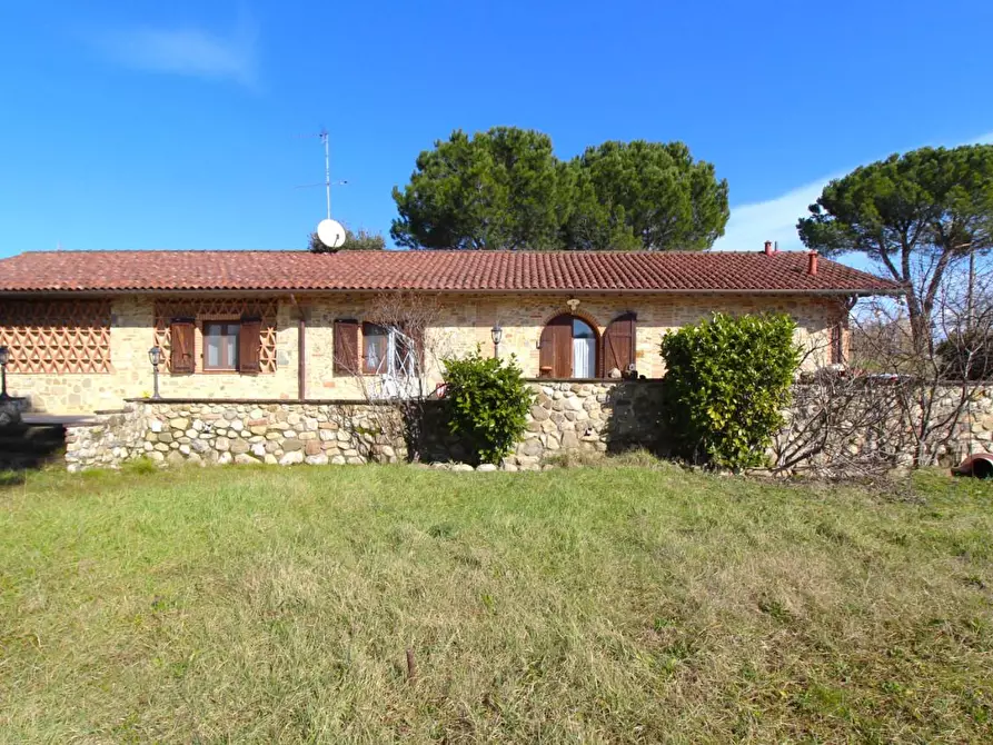 casa indipendente in vendita a Poggibonsi