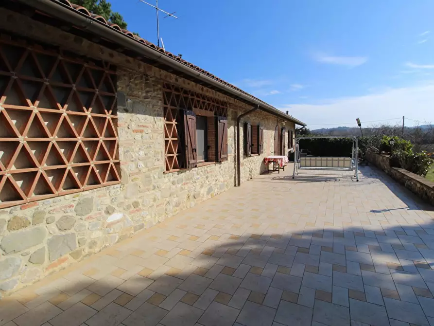 Immagine 2 di Casa indipendente in vendita  a Poggibonsi