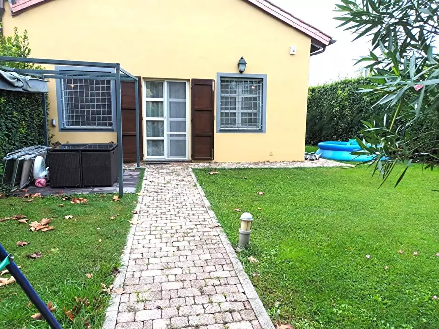 Immagine 1 di Terratetto in vendita  a San Giuliano Terme