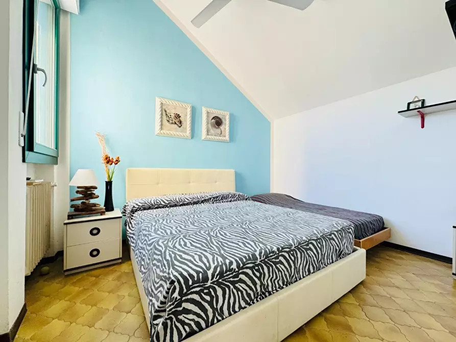 Immagine 43 di Villetta a schiera in vendita  a Viareggio