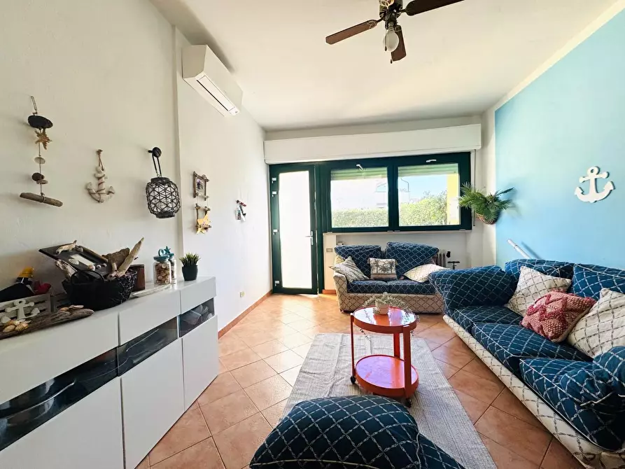 Immagine 36 di Villetta a schiera in vendita  a Viareggio