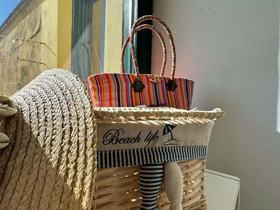 Immagine 46 di Villetta a schiera in vendita  a Viareggio