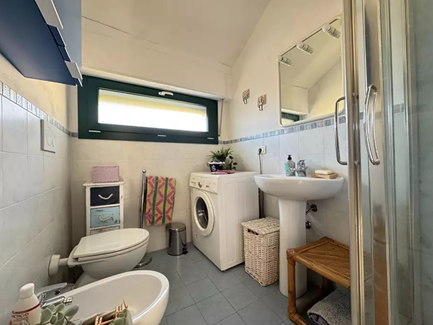 Immagine 29 di Villetta a schiera in vendita  a Viareggio