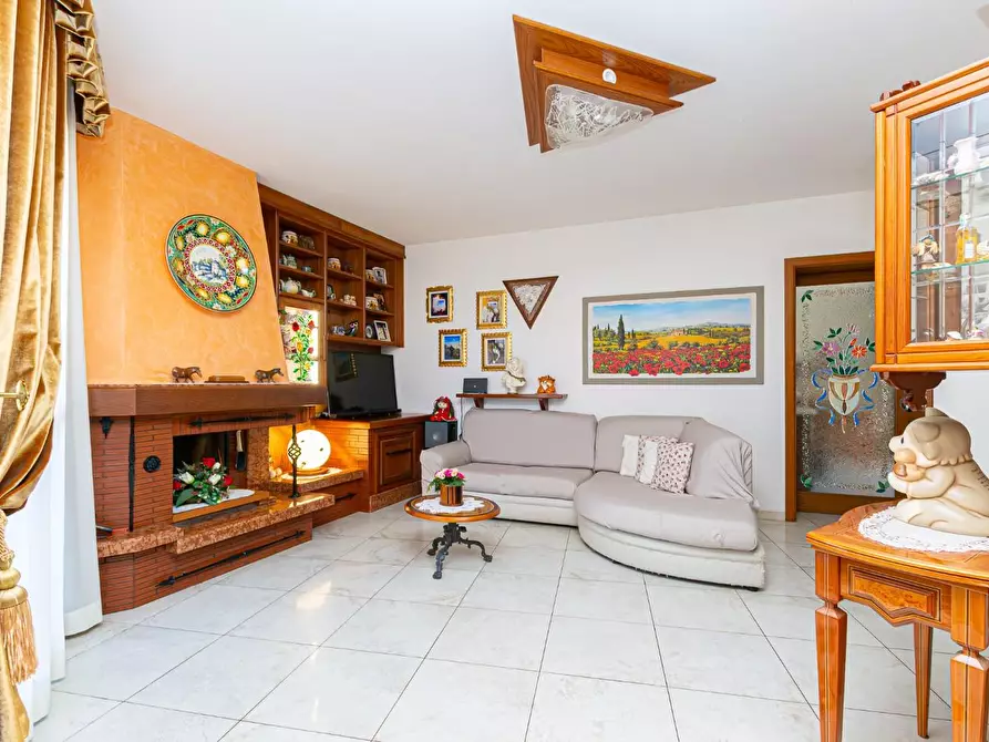 Immagine 4 di Appartamento in vendita  a Calcinaia