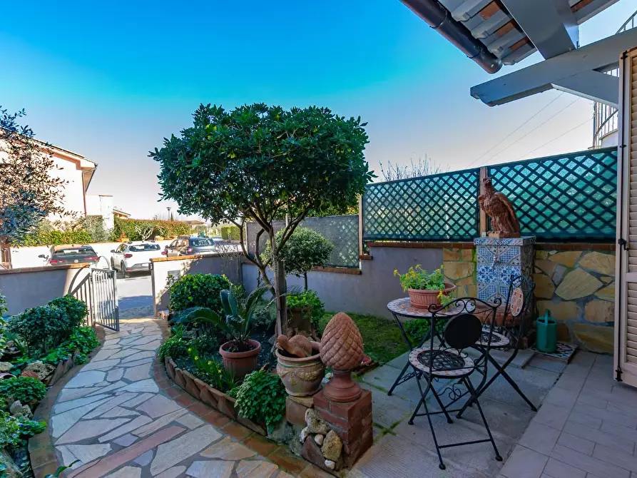 Immagine 36 di Appartamento in vendita  a Calcinaia