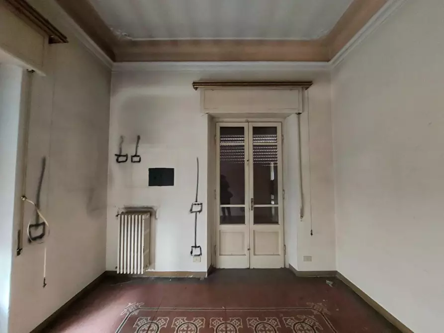 Immagine 21 di Appartamento in vendita  a Lucca