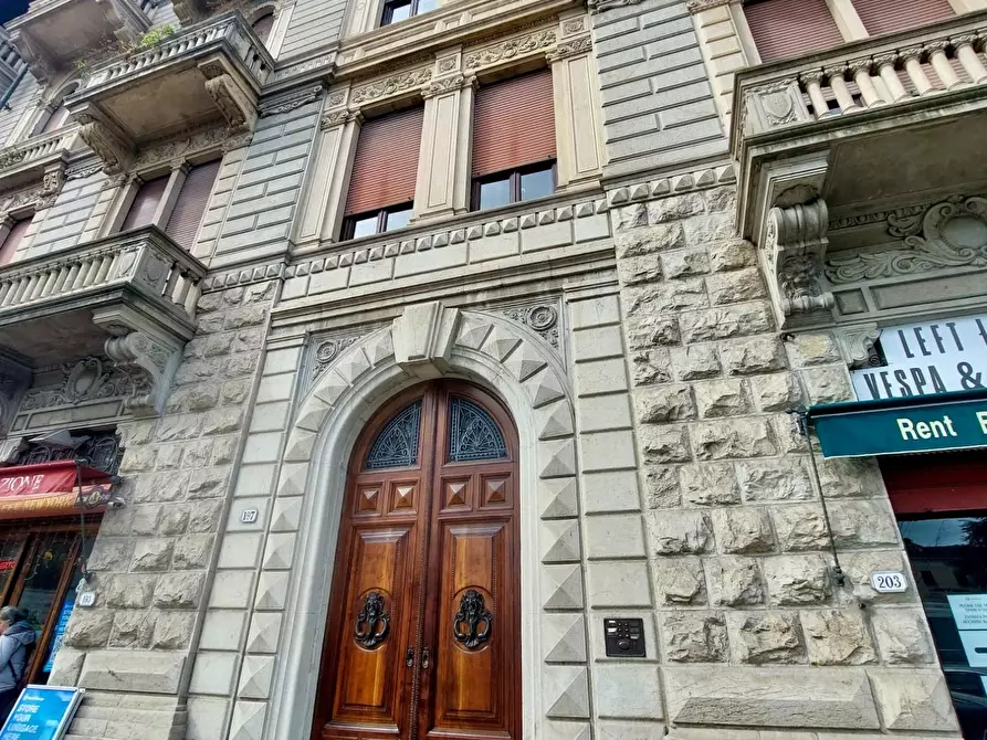 Immagine 1 di Appartamento in vendita  a Lucca