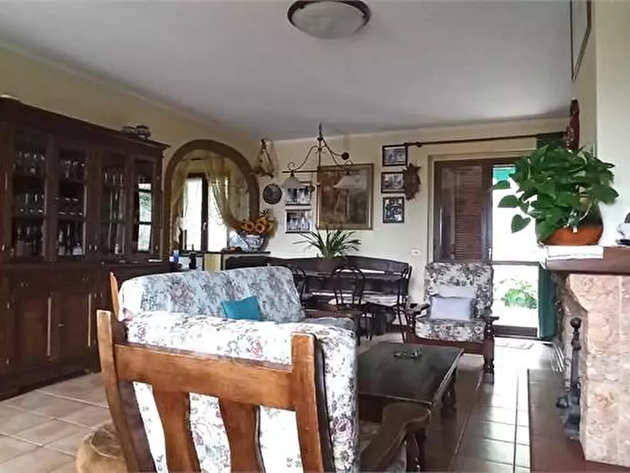 Immagine 10 di Villetta a schiera in vendita  a Pistoia