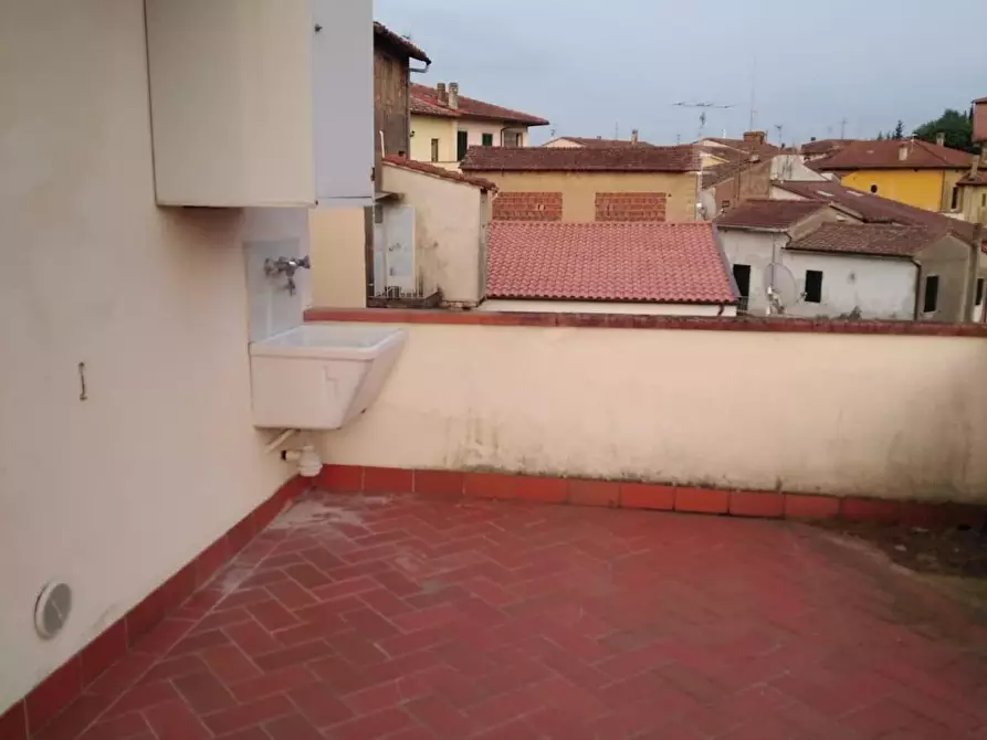 Immagine 10 di Appartamento in vendita  a Montopoli In Val D'arno
