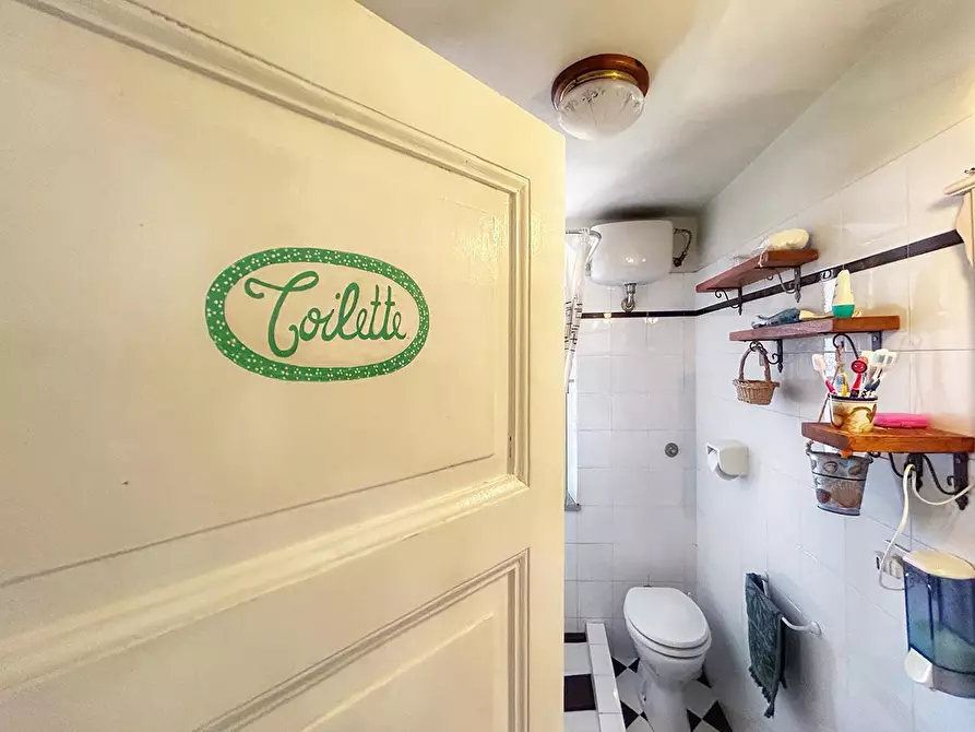 Immagine 21 di Appartamento in vendita  a Rio Marina