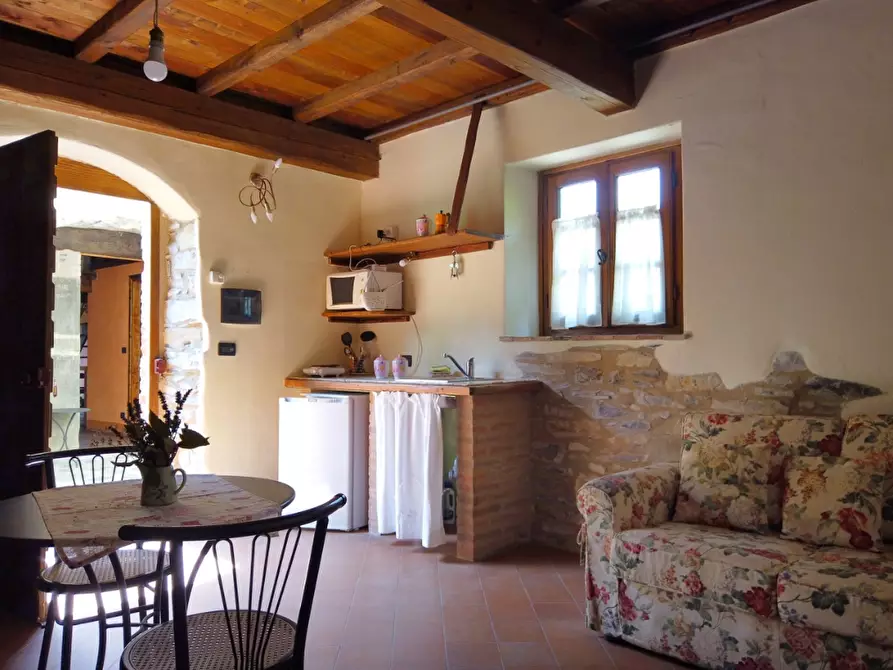 Immagine 26 di Casa colonica in vendita  a Fivizzano