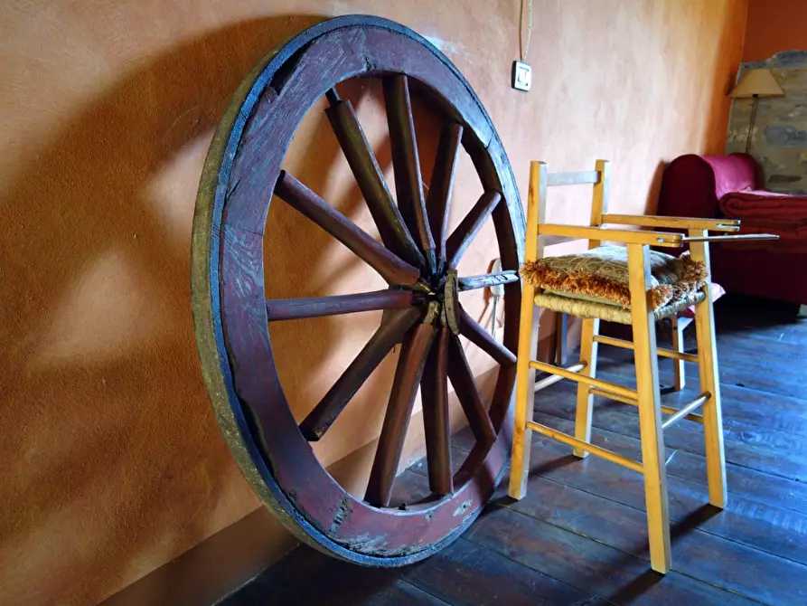 Immagine 31 di Casa colonica in vendita  a Fivizzano