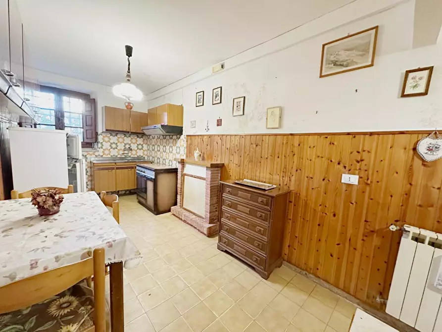 Immagine 4 di Terratetto in vendita  a Lucca