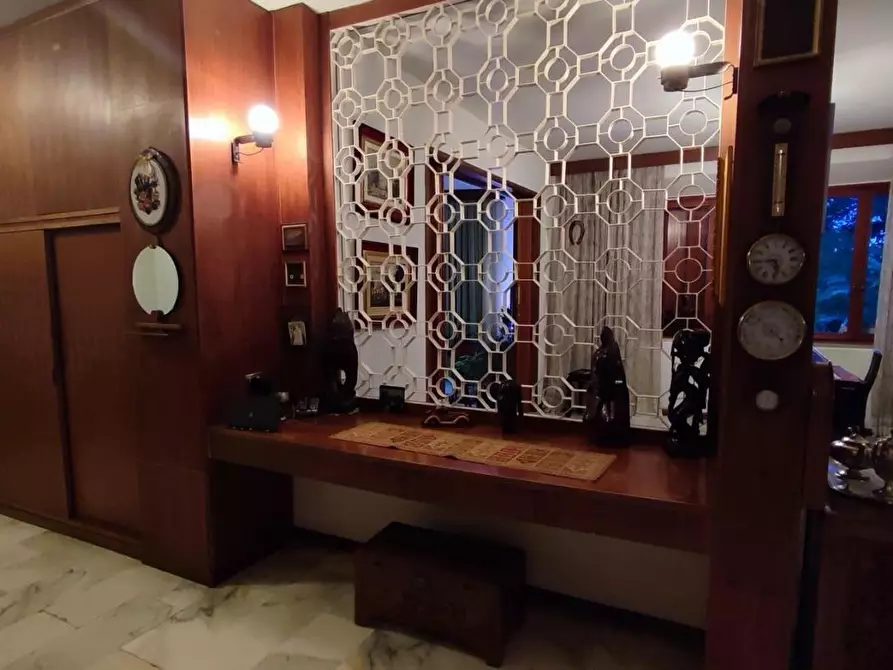 Immagine 12 di Villa in vendita  a Livorno