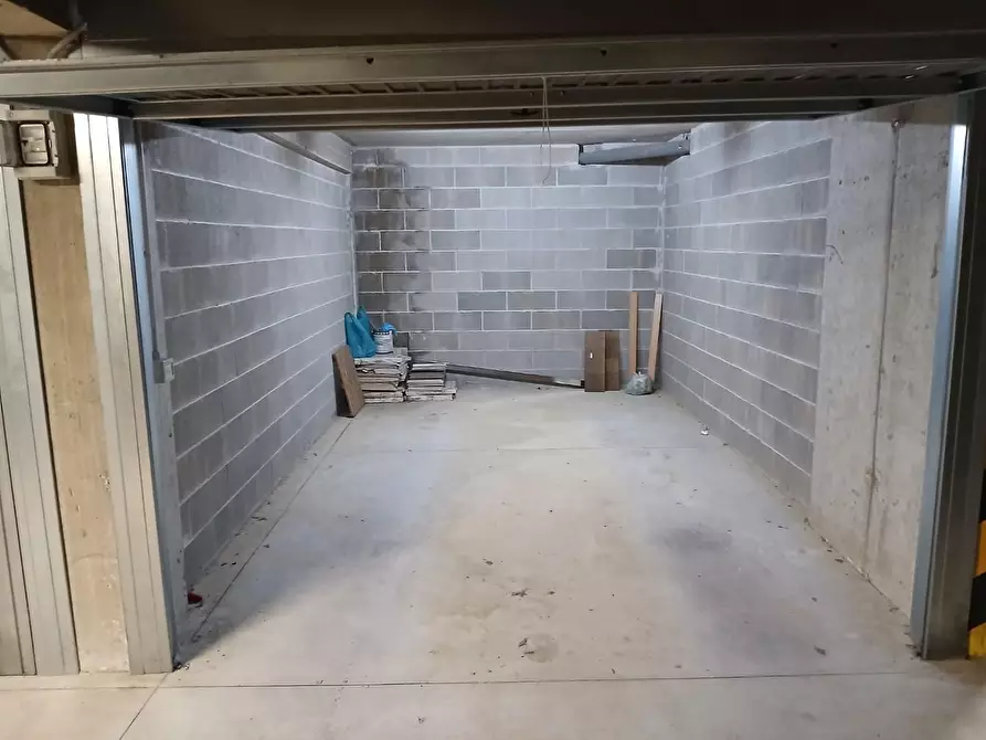 Immagine 48 di Appartamento in vendita  a Pisa