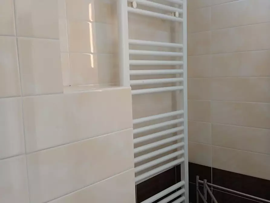 Immagine 11 di Appartamento in vendita  a Pisa