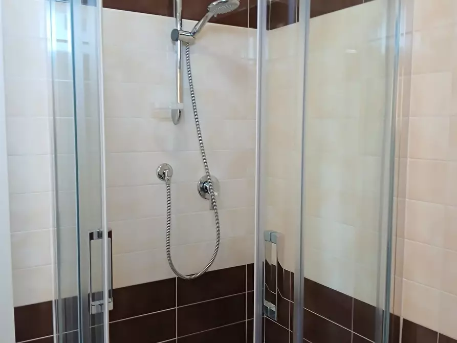 Immagine 12 di Appartamento in vendita  a Pisa