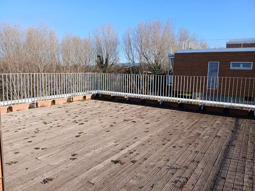 Immagine 29 di Appartamento in vendita  a Pisa