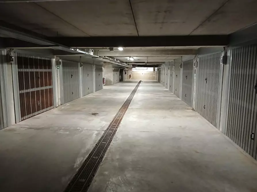 Immagine 51 di Appartamento in vendita  a Pisa