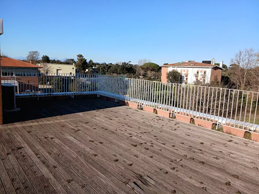Immagine 32 di Appartamento in vendita  a Pisa
