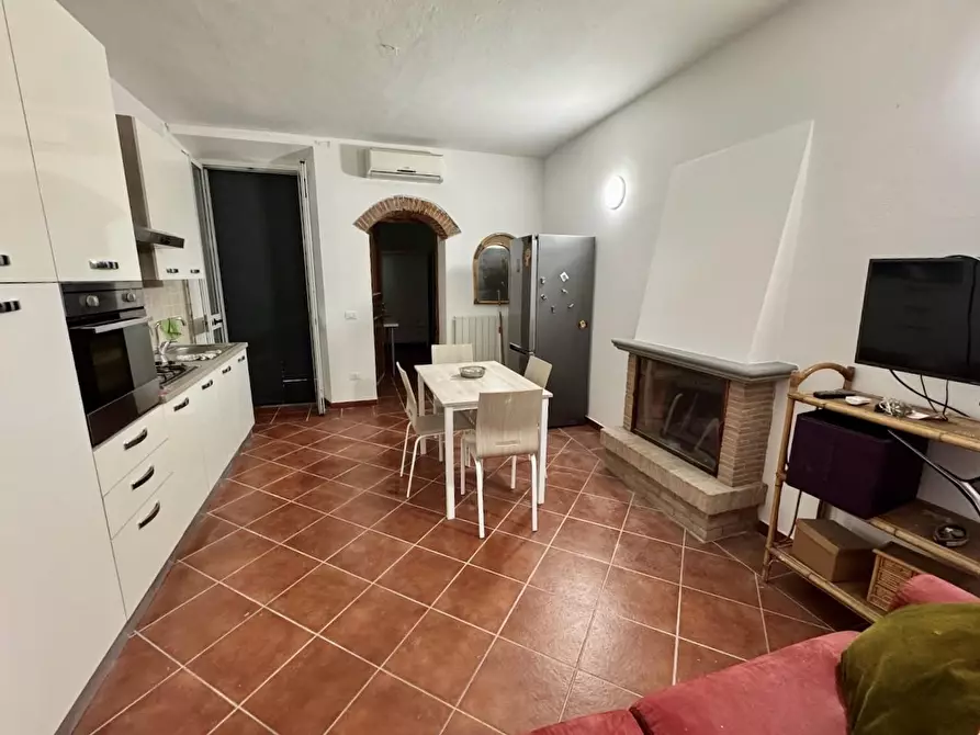 Immagine 10 di Appartamento in vendita  a Pisa