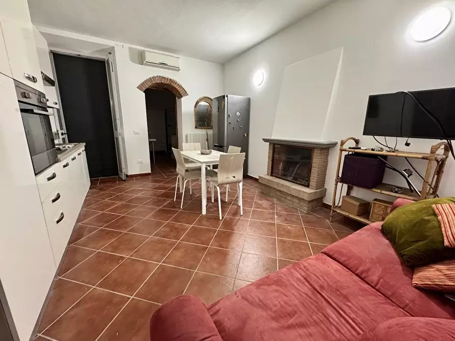 Immagine 11 di Appartamento in vendita  a Pisa