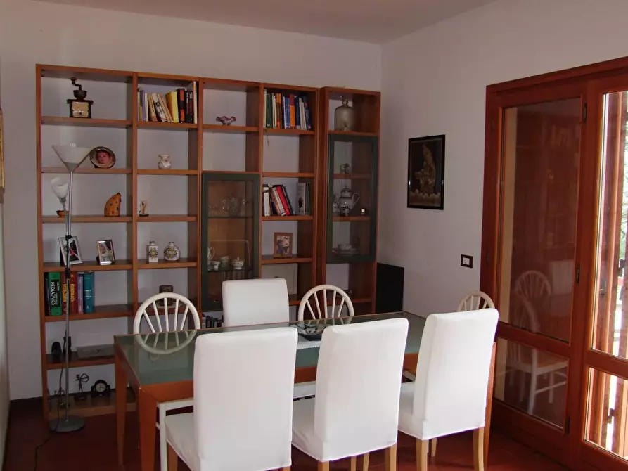 Immagine 9 di Villa in vendita  a Dicomano