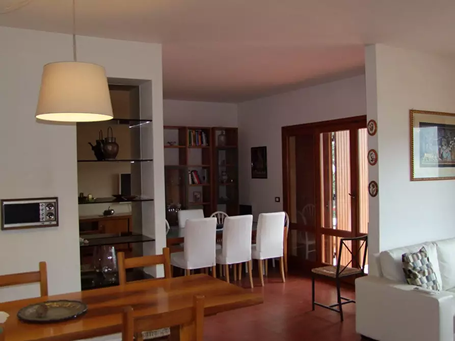 Immagine 11 di Villa in vendita  a Dicomano