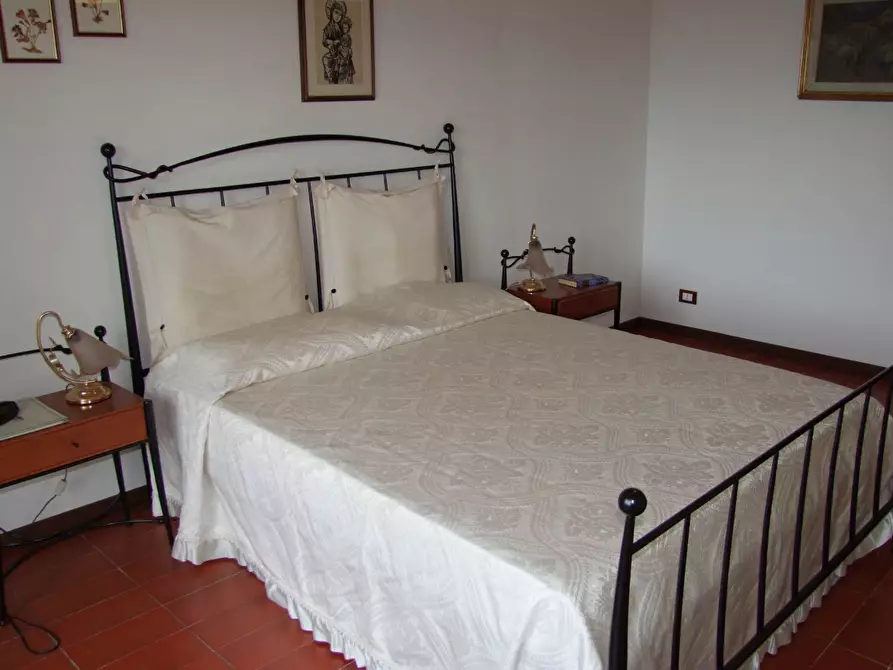 Immagine 21 di Villa in vendita  a Dicomano