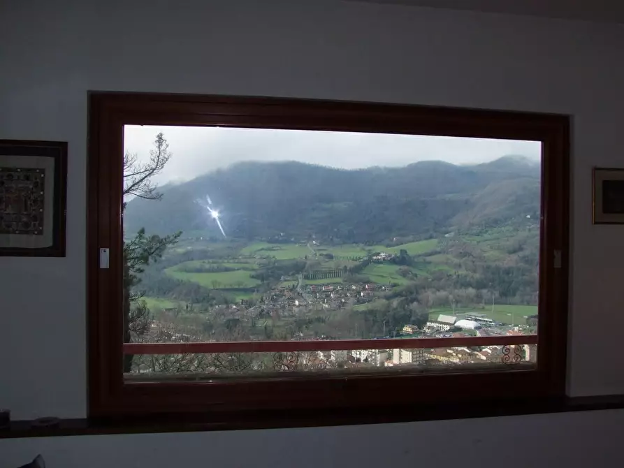 Immagine 16 di Villa in vendita  a Dicomano