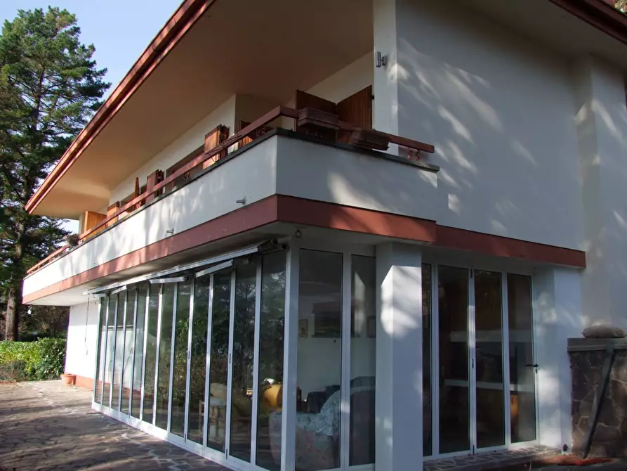 Immagine 2 di Villa in vendita  a Dicomano