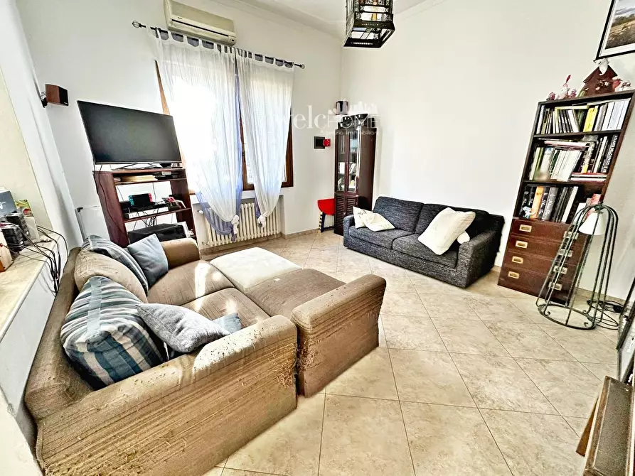 Immagine 2 di Terratetto in vendita  a Campi Bisenzio