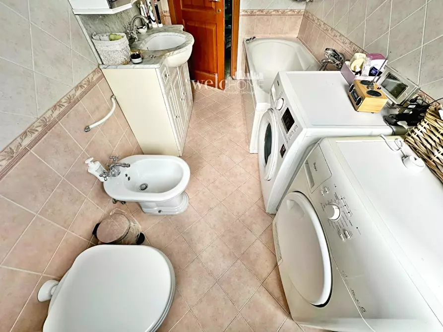 Immagine 33 di Terratetto in vendita  a Campi Bisenzio