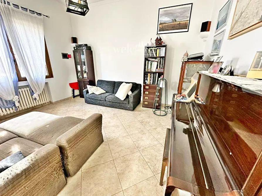 Immagine 23 di Terratetto in vendita  a Campi Bisenzio