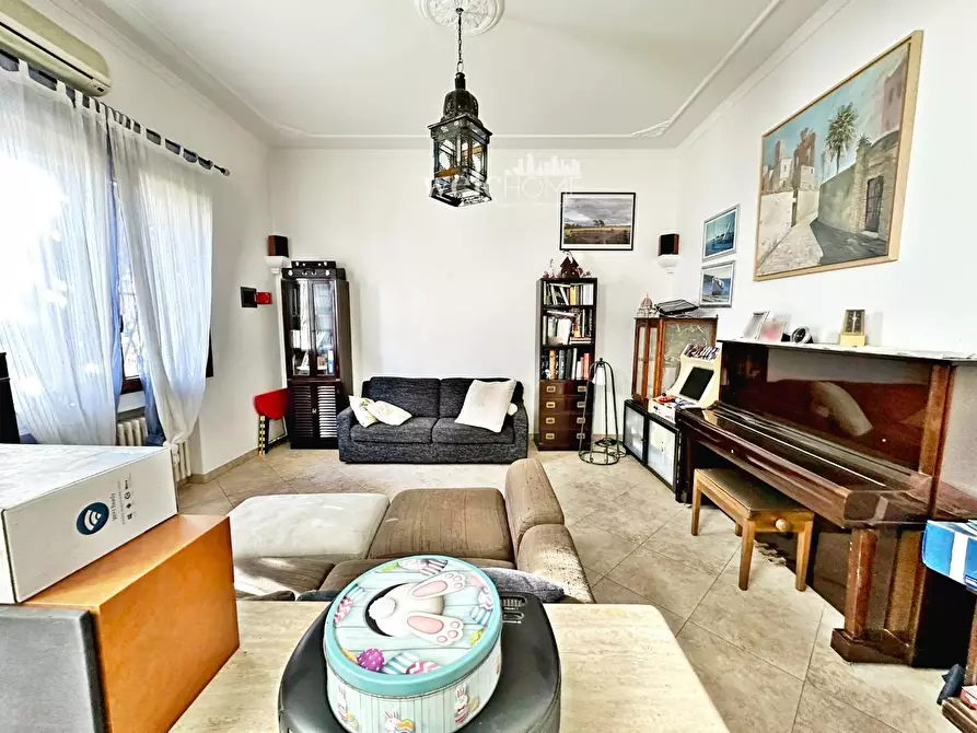 Immagine 1 di Terratetto in vendita  a Campi Bisenzio