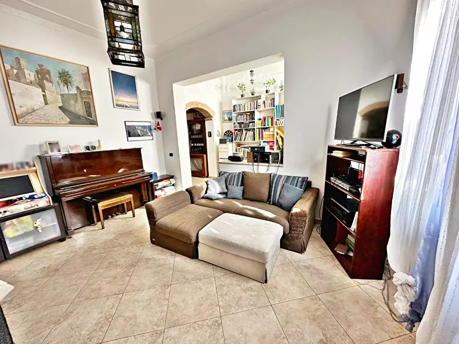 Immagine 25 di Terratetto in vendita  a Campi Bisenzio